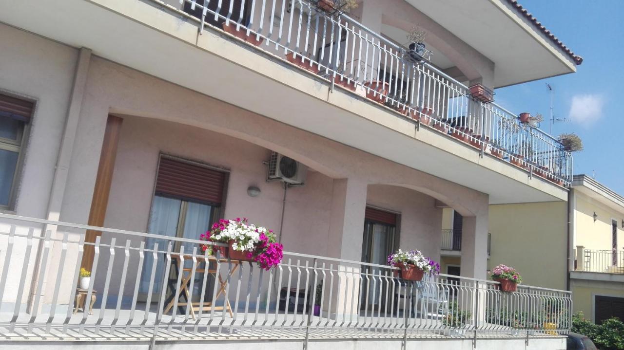 B&B Terra Di Miti Acireale Exterior foto