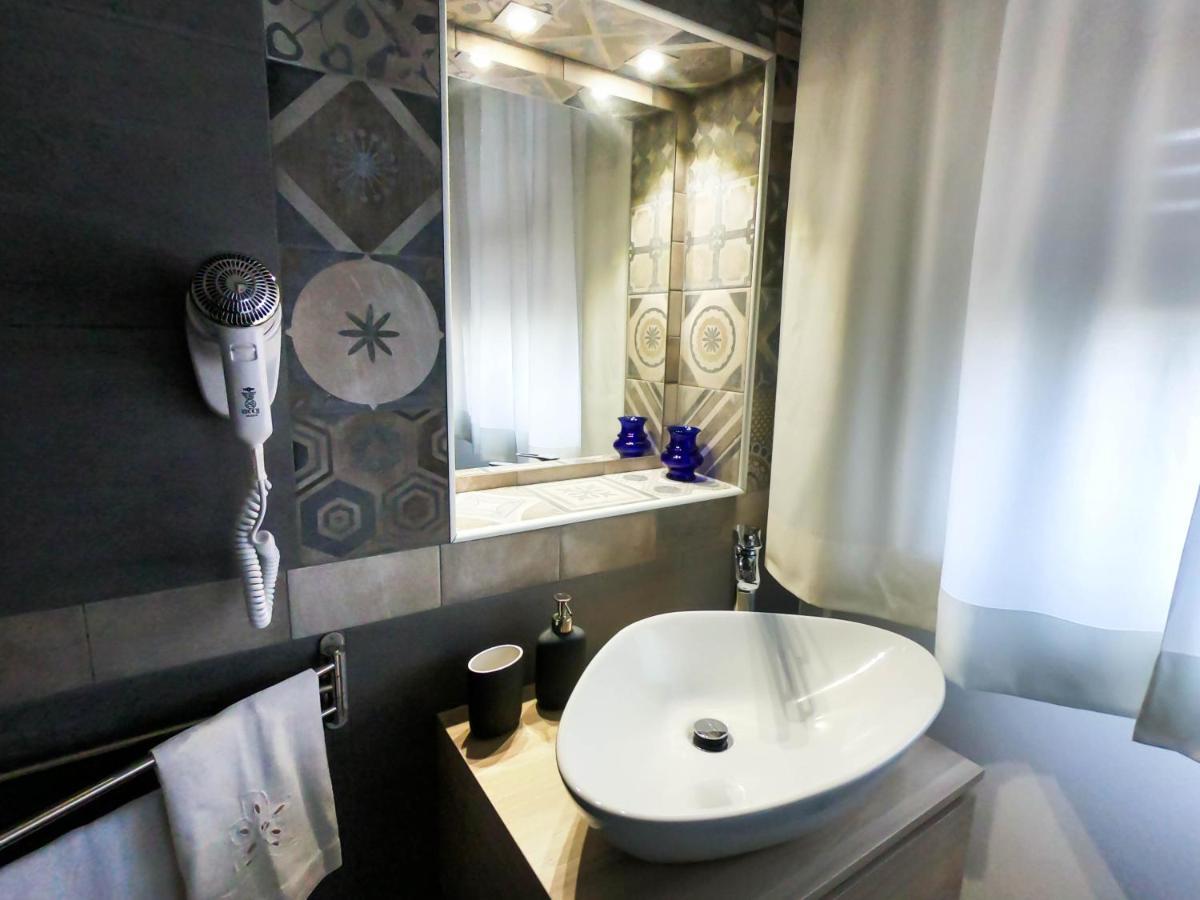B&B Terra Di Miti Acireale Exterior foto