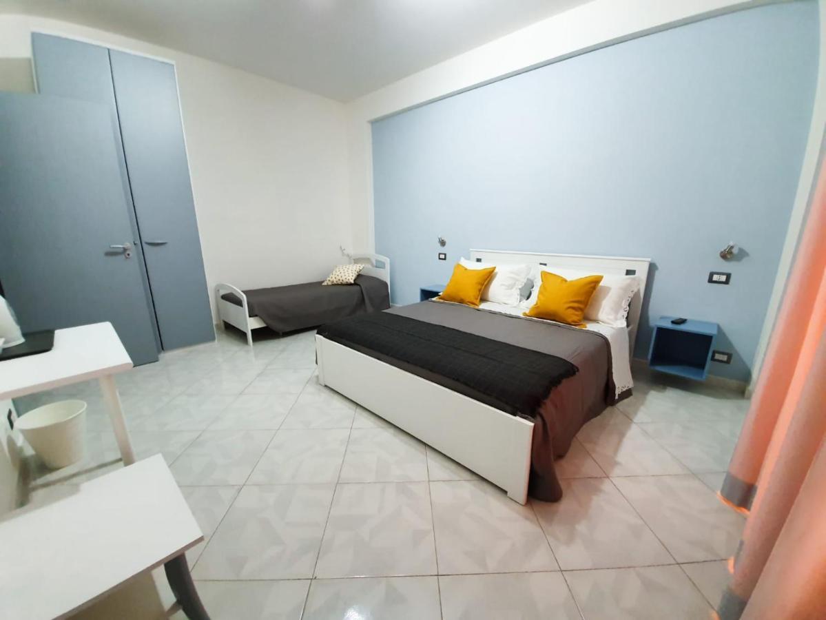 B&B Terra Di Miti Acireale Exterior foto