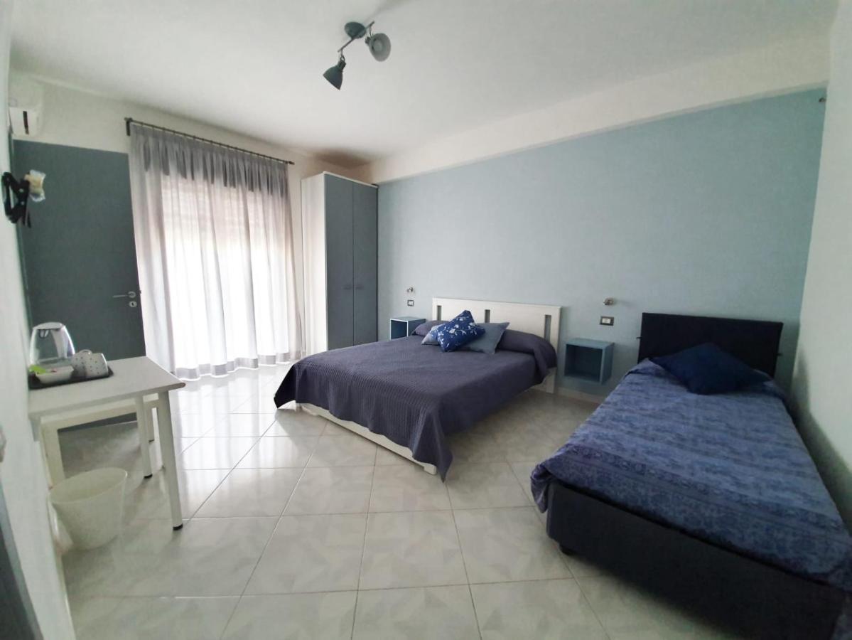 B&B Terra Di Miti Acireale Exterior foto